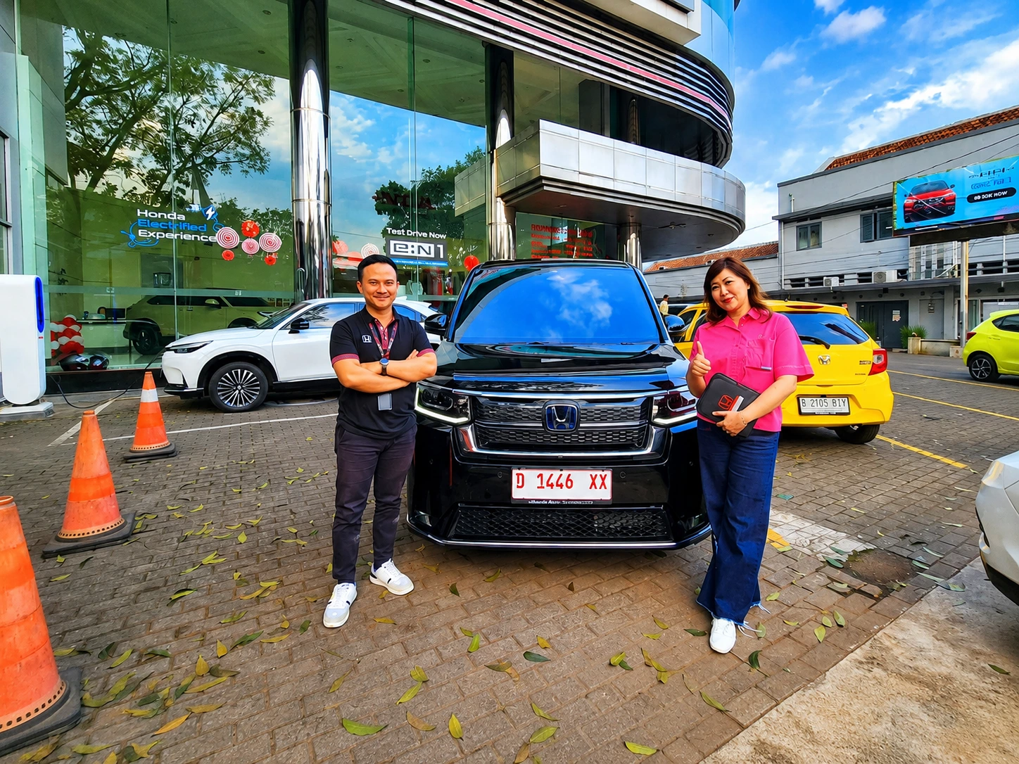 Serah terima Honda Step WGN bersama Irman